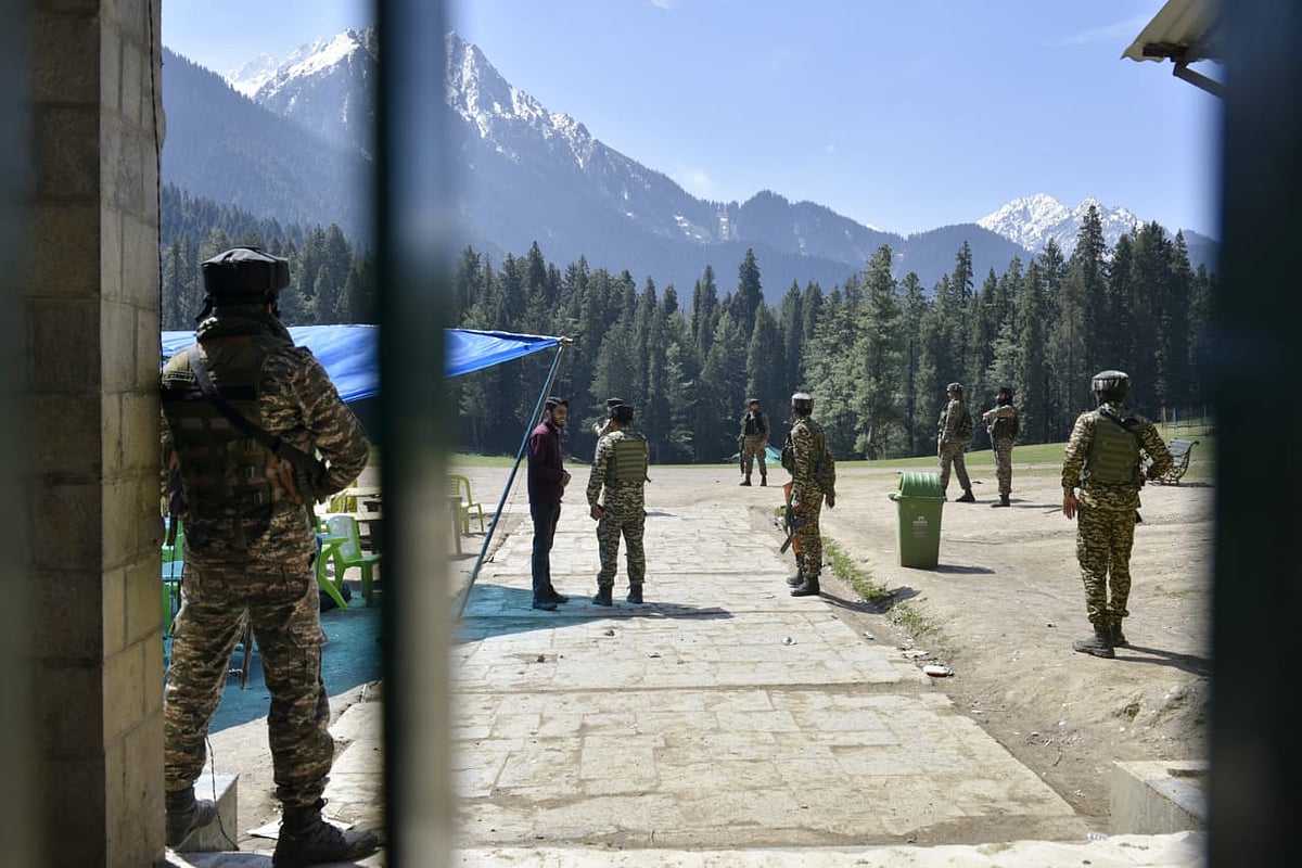 | Photo: Yasir Iqbal for Outlook India : Security at Baisaran Meadows, in Pahalgam, Kashmir