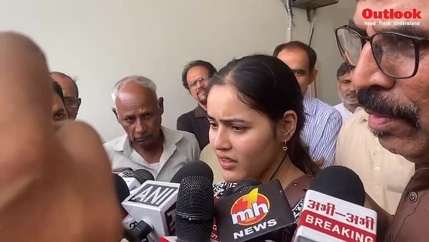 WATCH | "That’s Not My Brother": Sister of Lt. Narwal Denounces Viral Fake Video