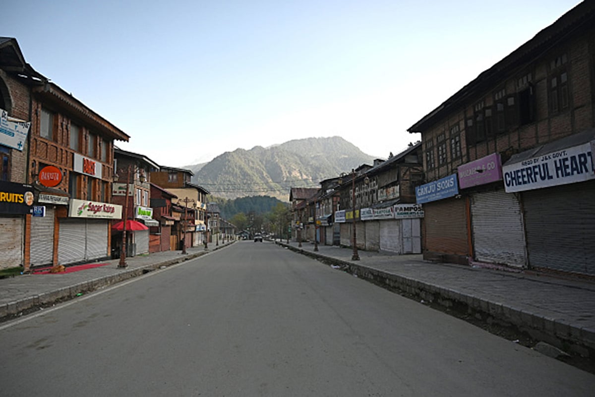 Deserted Kashmir after 2025 Pahalgam massacre_1