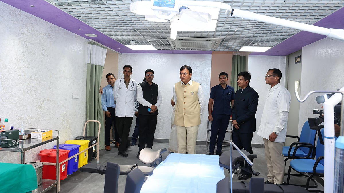 Photo: PIB/SAI : Sports Minister Manukh Mandaviya inspecting NCSSR