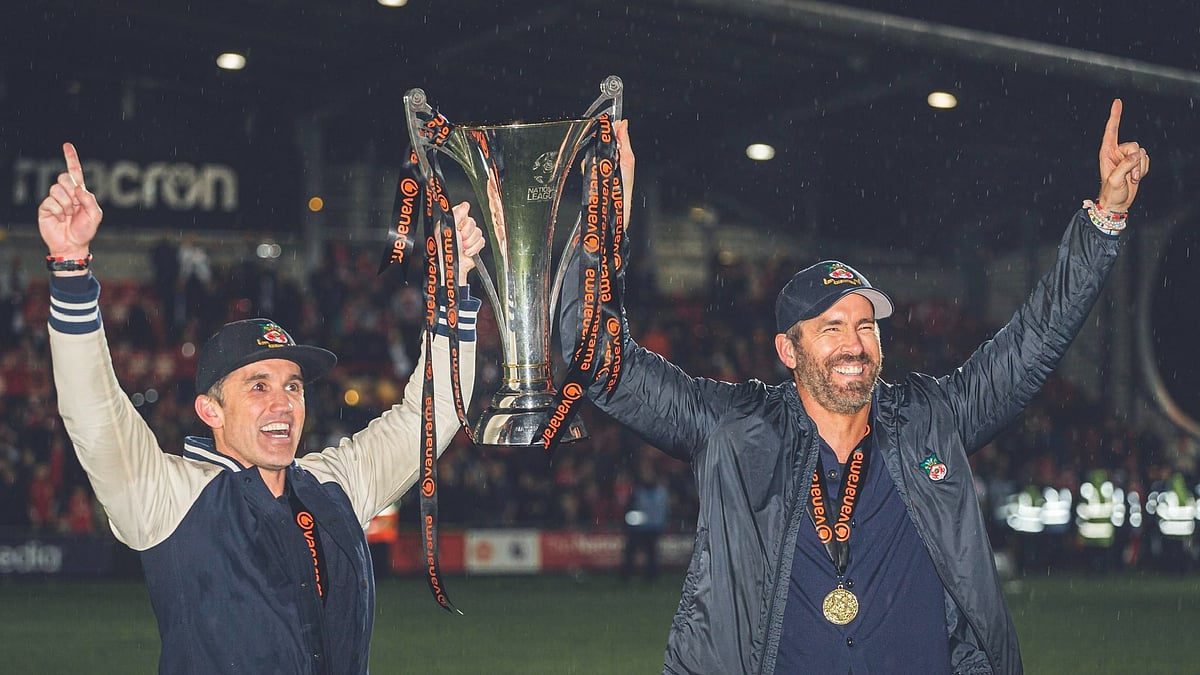 Rob McElhenney Ryan Reynolds National League 2022-23 Wrexham X Photo