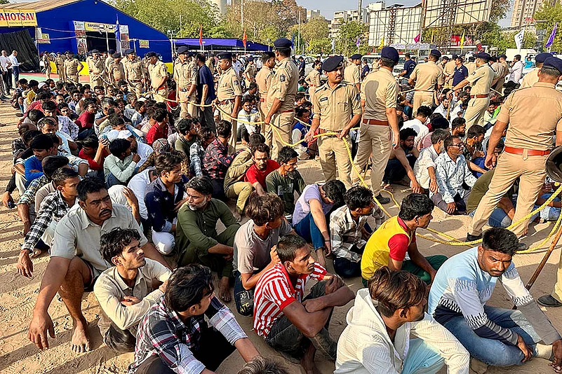 Illegal immigrants detained in Ahmedabad