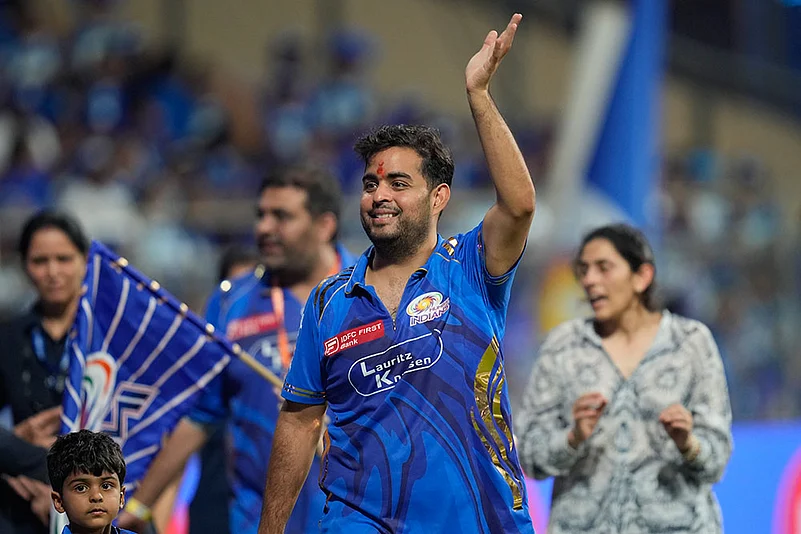 Indian Premiere League: Lucknow Super Giants vs Mumbai Indians