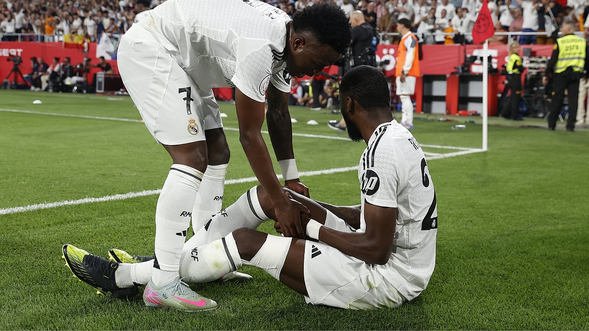 Antonio Rudiger has undergone knee surgery