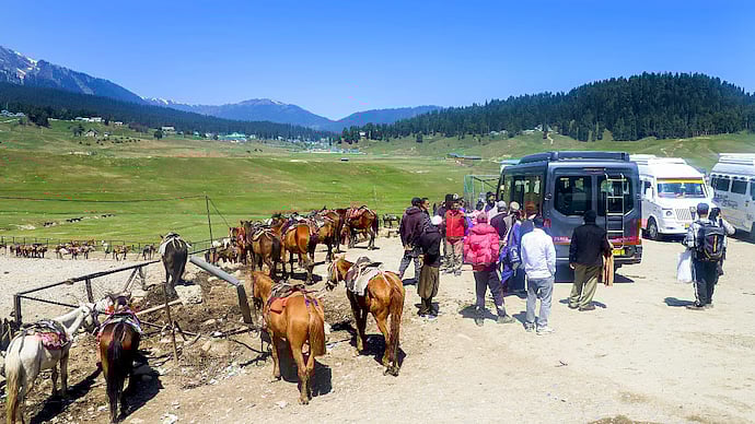 Tourist spots getting closed over security concerns after Pahalgam attack