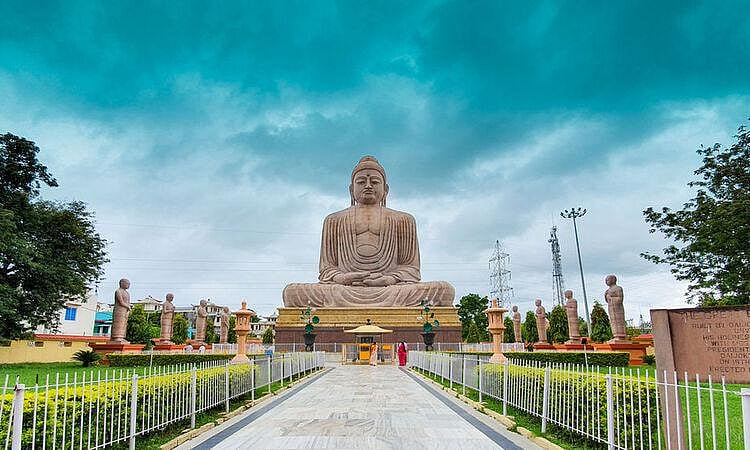Gautam Buddha Statue
