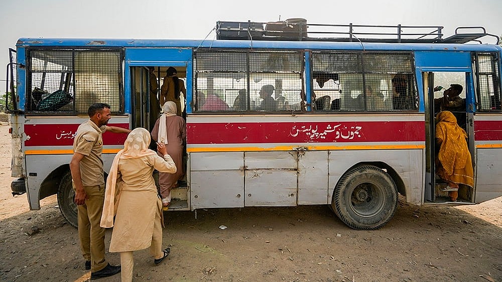 | Photo: PTI/Shiva Sharma : Pak national at Attari-Wagah border