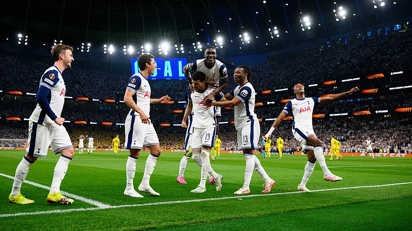 Spurs players celebrate scoring against Bodo/Glimt