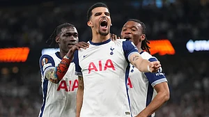 (AP Photo/Kirsty Wigglesworth) : Tottenham's Dominic Solanke celebrates after scoring his side's third goal during the Europa League semifinal first leg match against Bodo/Glimt.