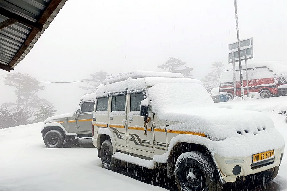 | Photo: PTI : Snowfall in Sandakphu