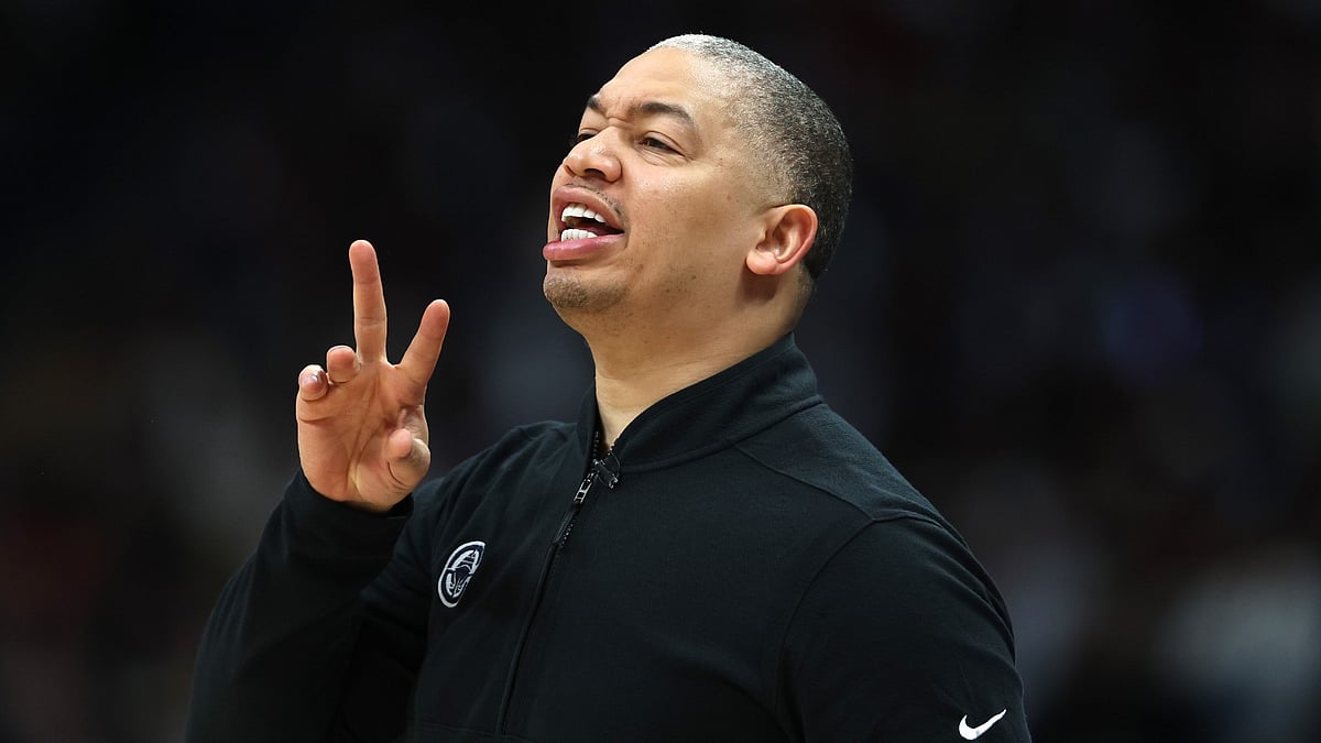 Los Angeles Clippers coach Tyronn Lue