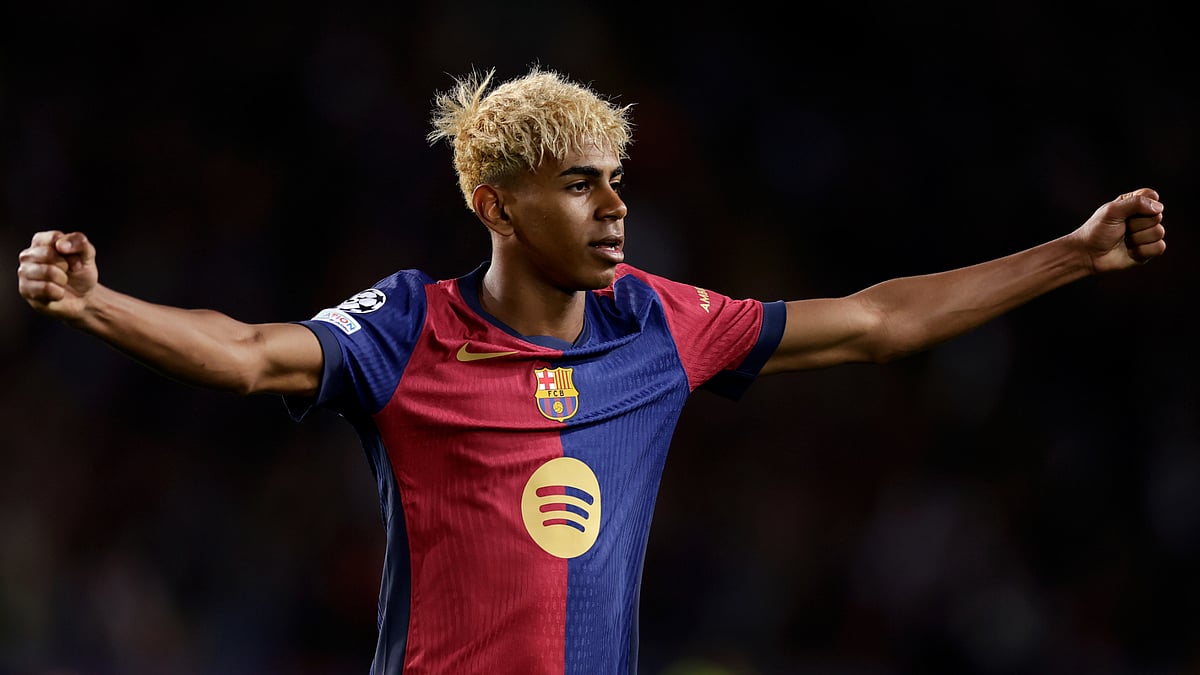 Lamine Yamal celebrates on Wednesday against Inter