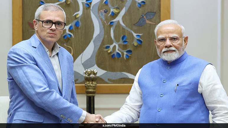 | PTI : CM Omar Abdullah Meets PM Modi, Reviews Jammu And Kashmir Situation