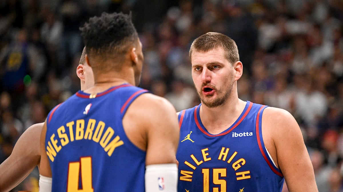 Nikola Jokic discusses with Russell Westbrook on Saturday