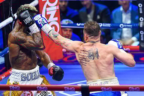 Super Middleweight World Boxing Championship: Canelo Alvarez vs William Scull