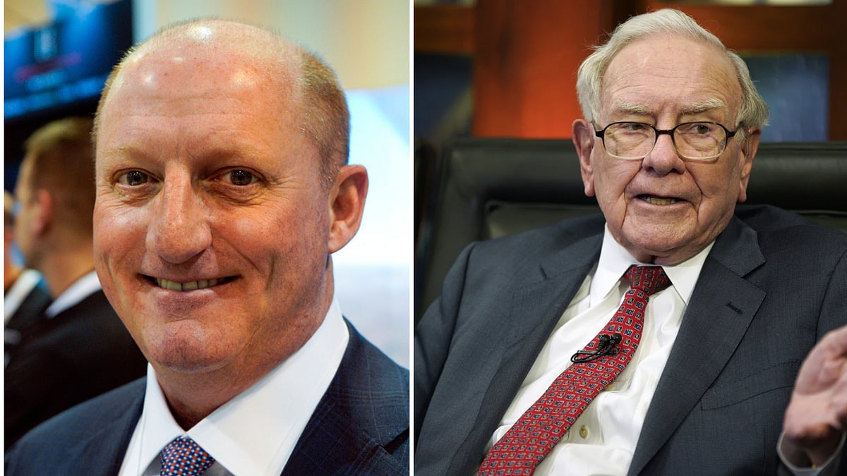 | photo: AP : Greg Abel (L) Picked As Successor To Head Berkshire Hathaway After Warren Buffett (R) Announces Retirement 