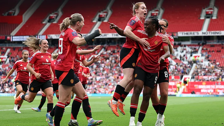Man Utd Women - null