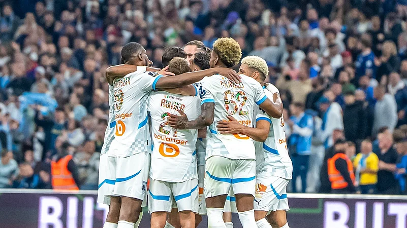 Marsaille players celebrate.