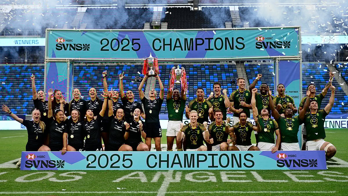 X/LAsevensrugby : New Zealand women after winning Rugby Sevens World Championship 2025