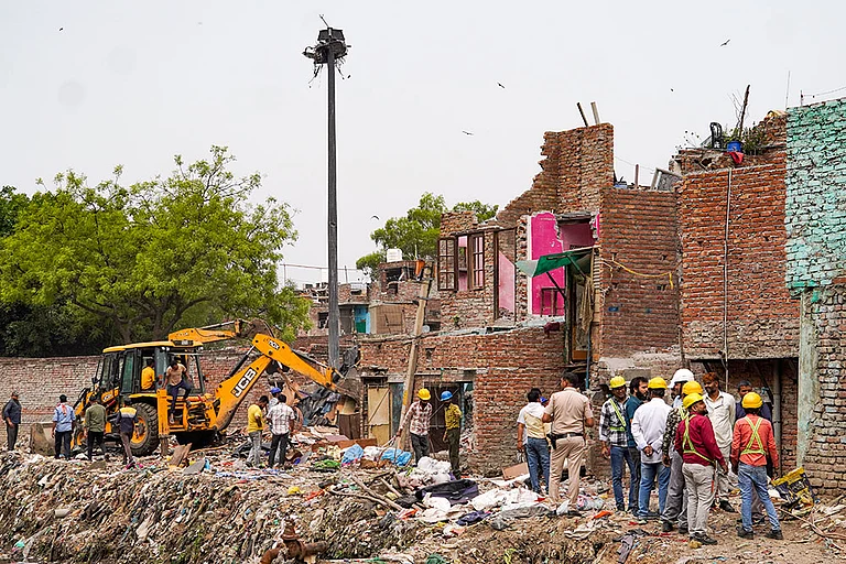Delhi's Harkesh Nagar Sees Demolition Drive Under Tight Security - Photo: PTI/File