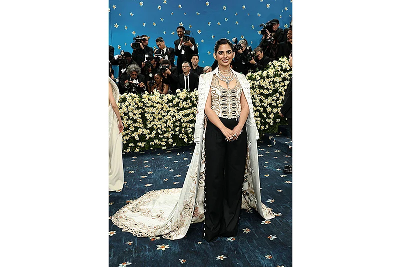 Isha Ambani_Met Gala celeb fashion outfit