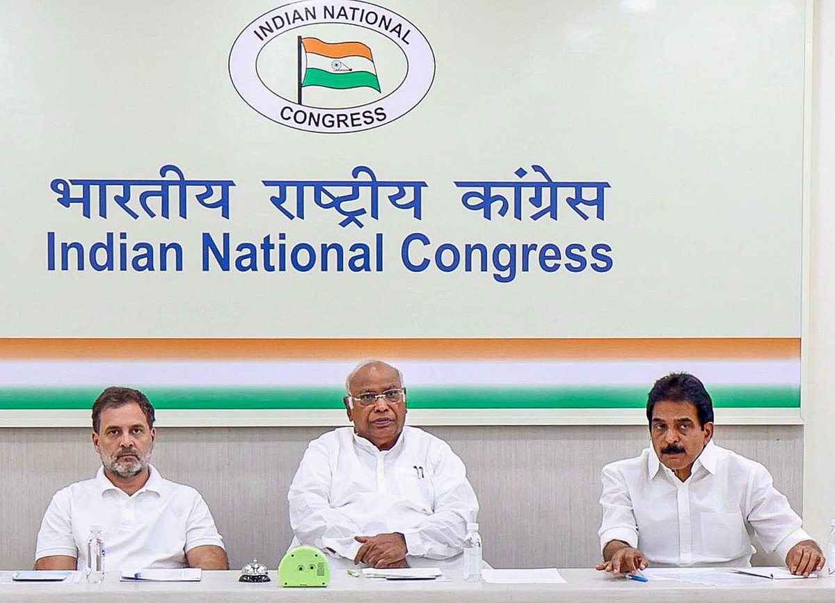 PTI : Congress leaders holding meeting after Operation Sindoor