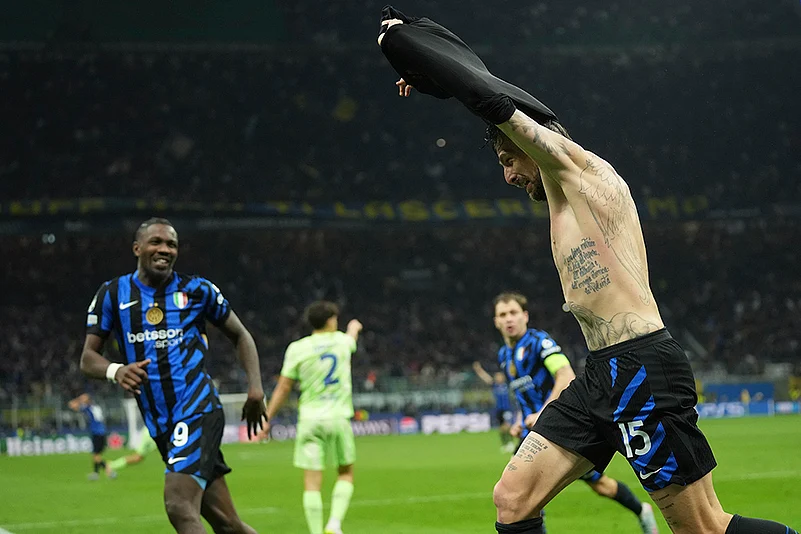 Champions League 2024-25 Semifinal Second Leg Inter Milan vs Barcelona: Francesco Acerbi