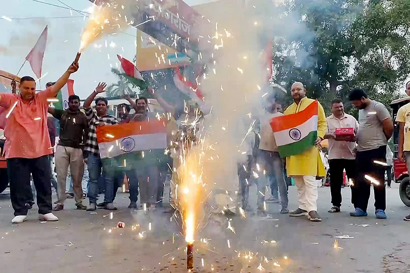 India Pakistan Tensions_Operation Sindoor India people reaction in Prayagraj