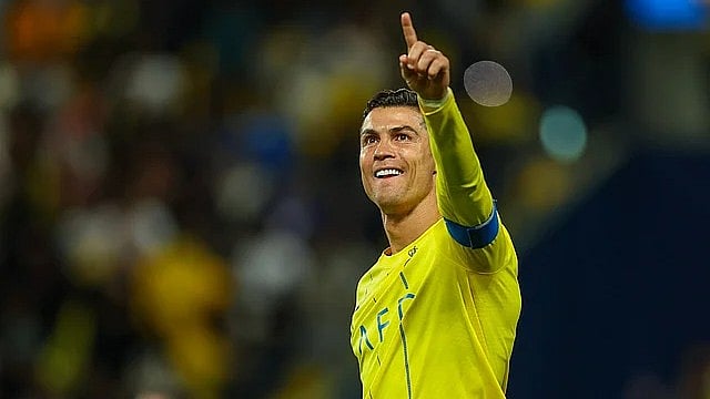 Cristiano Ronaldo Pens New Contract With Al Nassr Till 2027