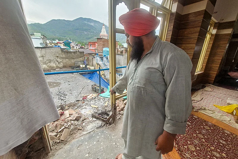 Gurudwara damaged after cross border shelling by Pak in Poonch