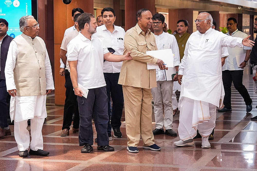 | Photo: PTI/Ravi Choudhary : All-party meet