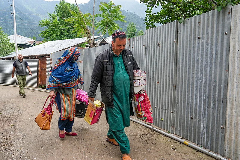 Operation Sindoor People evacuated to safer zones_Uri