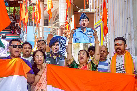 Prayers for Indian soldiers