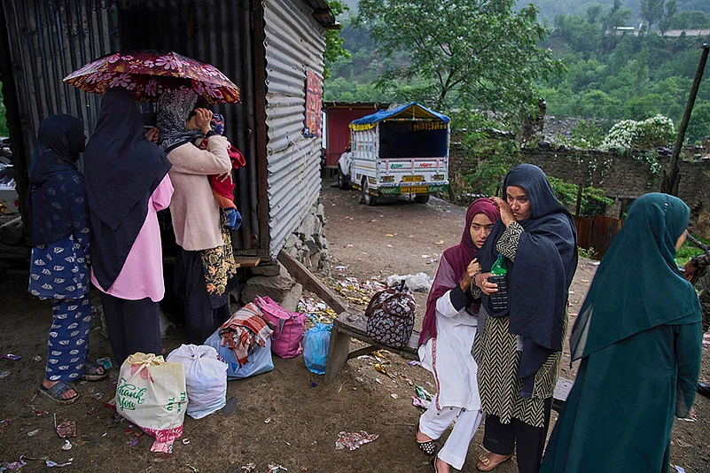 Operation Sindoor People evacuated to safer zones_Gingal village