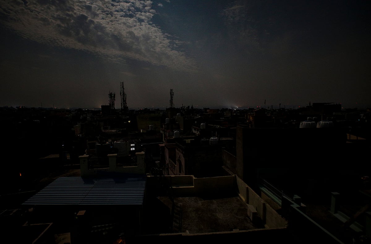 PTI : Blackout In Jammu after sound of blasts on Friday