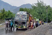 | Photo: Hafeez Wani : In Search of Shelter: People leaving Hajinar village, Kupwara, in North Kashmir, on May 9, after two days of continued shelling