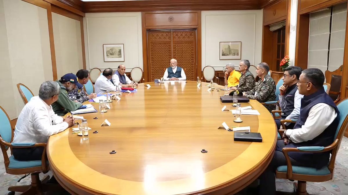 | ANI : India-Pakistan Ceasefire: PM Modi Holds Meeting With Defence Minister And Others