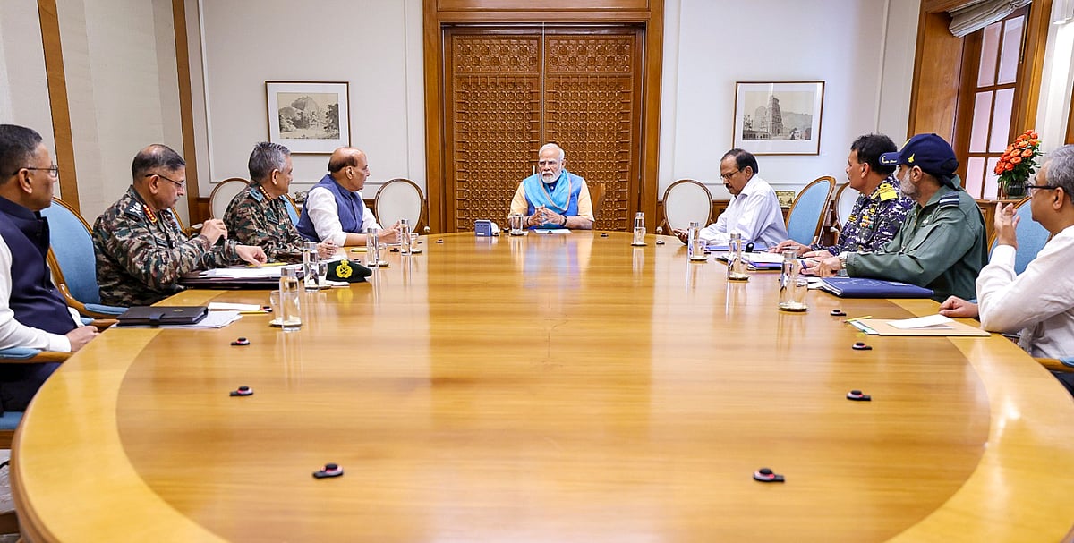 -PTI : PM Modi Chairs Meeting With Top Defence Officials | India-Pakistan Tension