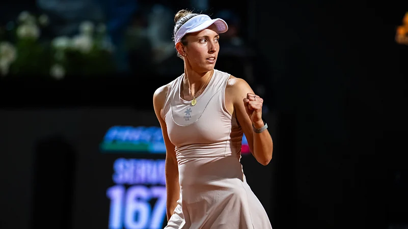 Elise Mertens beat Jessica Pegula at the Italian Open