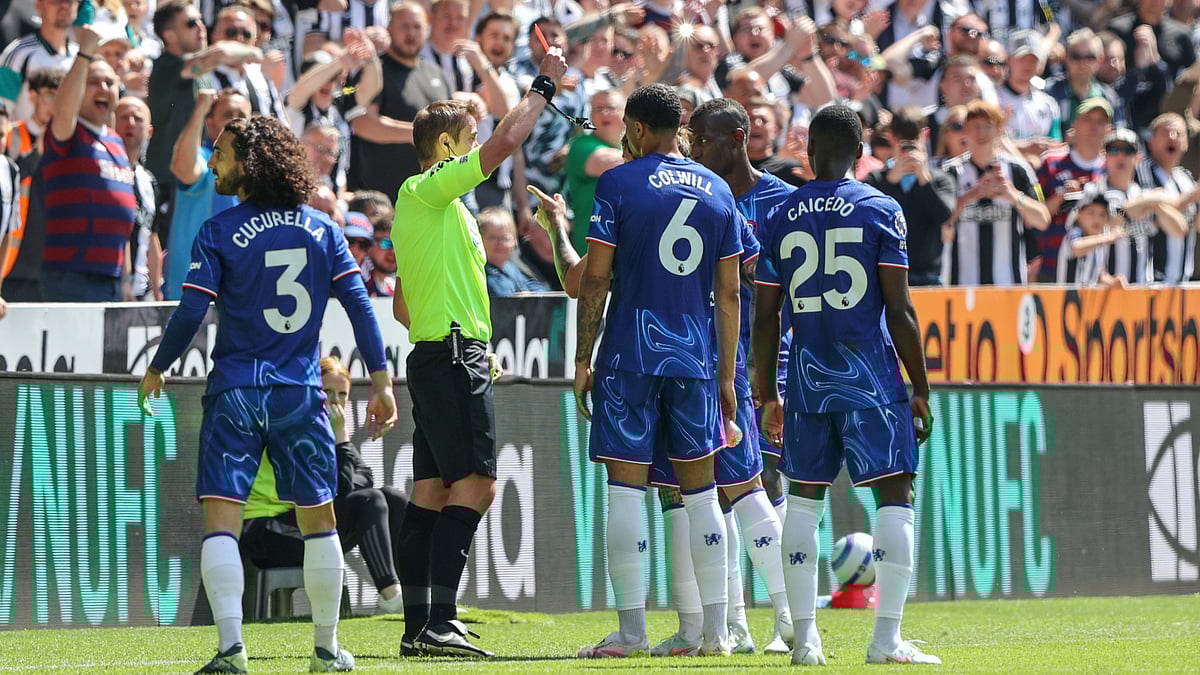 Nicolas Jackson was sent off against Newcastle - null