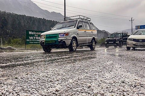 Weather: Hailstorm in Anantnag