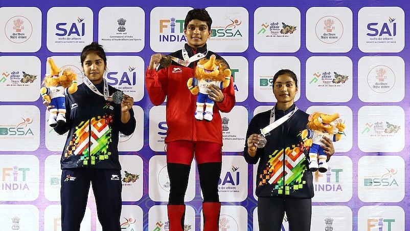 SAI : Asmita Dhone breaks two records to win gold in 49kg weightlifting at Khelo India Youth Games.