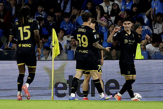 Napoli 2-2 Genoa, Serie A: Partenopei Open Door For Inter Milan In Scudetto Race