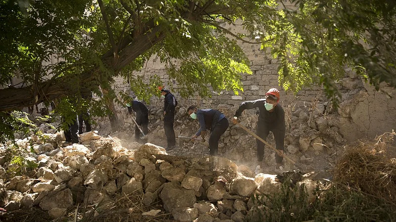 mass grave in Raqqa, Syria on September 7, 2019