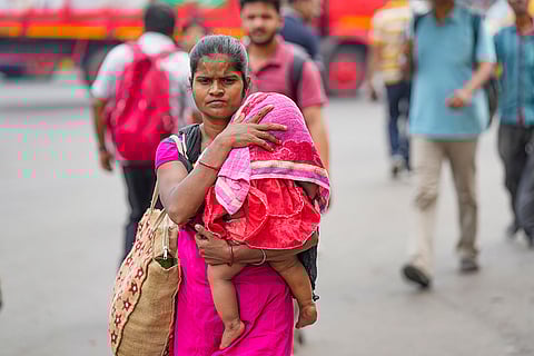 Weather: Hot day in Kolkata