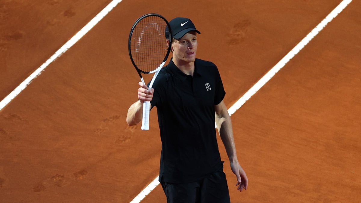 Jannik Sinner routed Casper Ruud