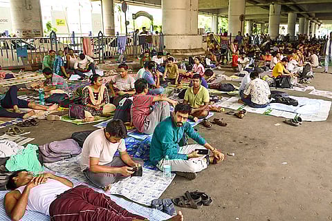 Jobless teachers resume protest outside Bengal education HQ
