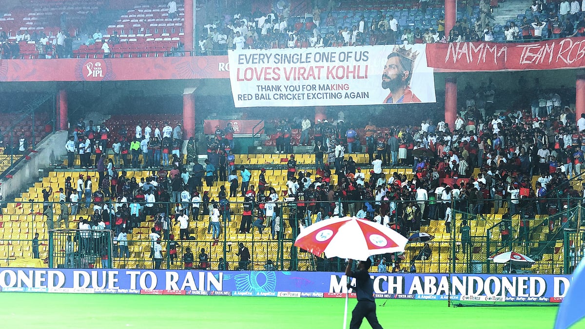 RCB fans put together a tribute for Virat Kohli as rain played spoilsport.