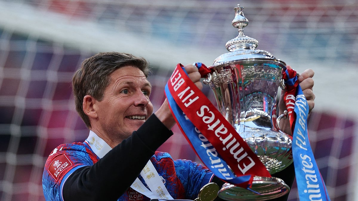 File Photo : Crystal Palace manager Oliver Glasner lifting the FA Cup trophy.