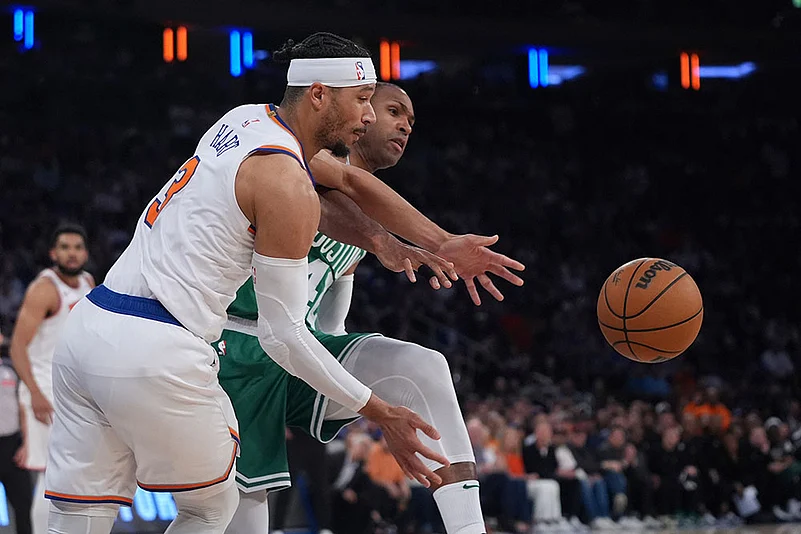 NBA Basketball Game: New York Knicks vs Boston Celtics